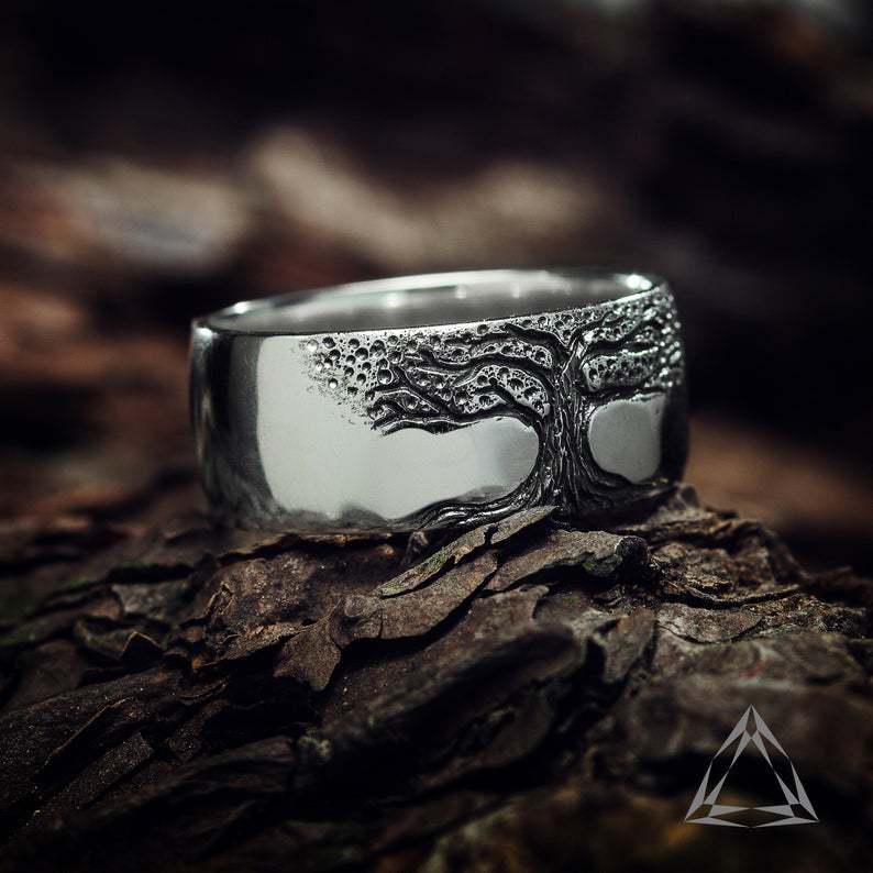 Simple Retro Carved Tree of Life Ring - Serene