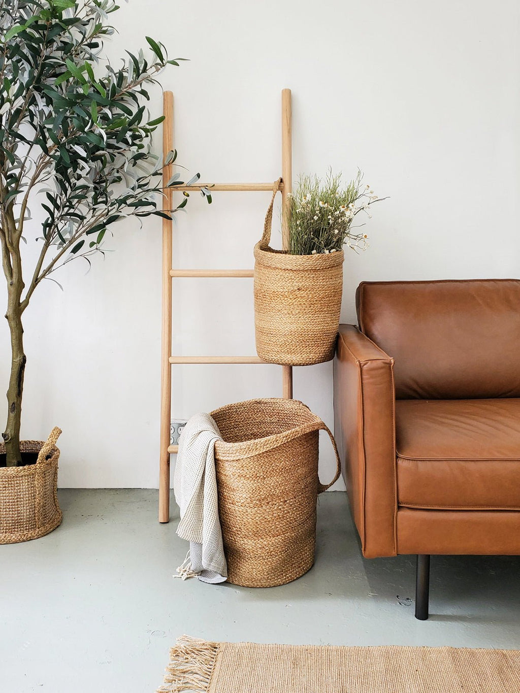Kata Wall Hanging Basket - Serene