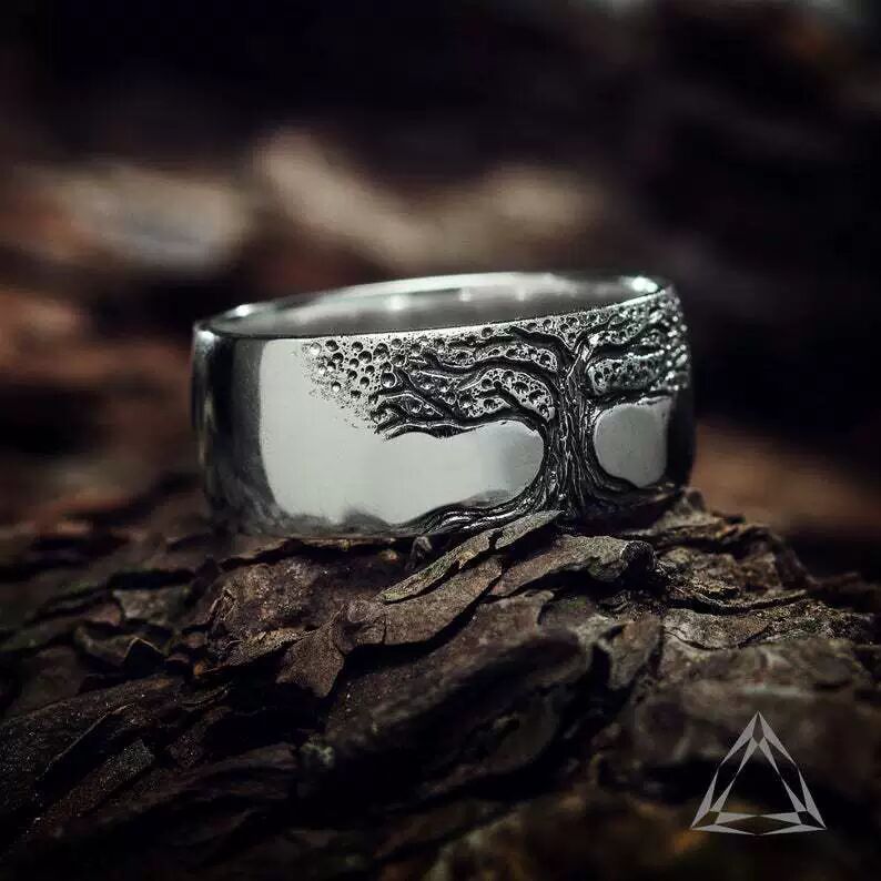 Simple Retro Carved Tree of Life Ring - Serene